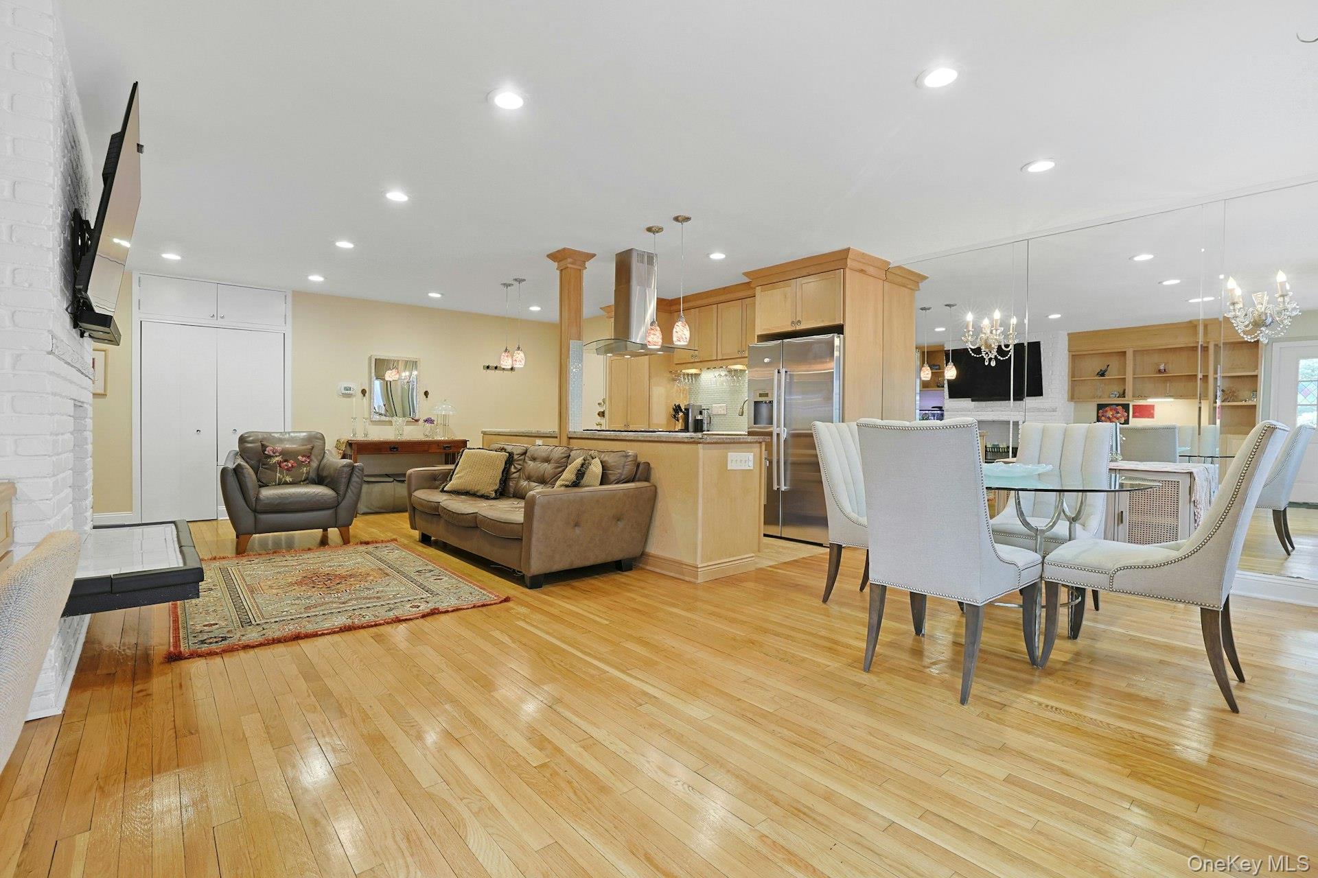 216 Purchase Street, Unit 1F Rye, NY 10580 - Photo 25 of 26 Open floor plan with hardwood floors