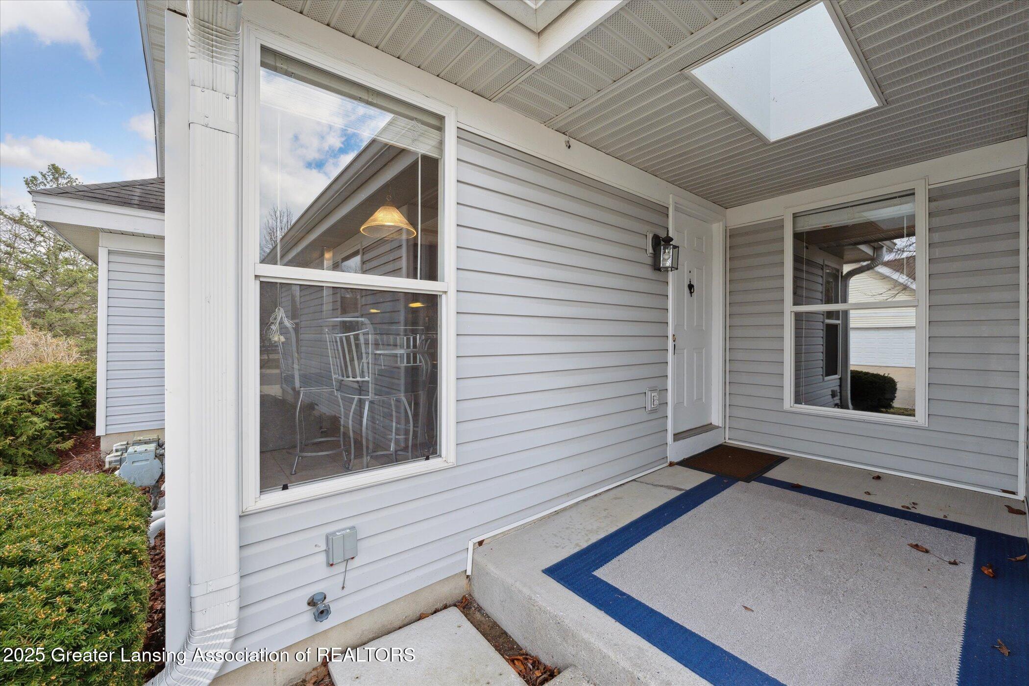 2415 North Aurelius Road, Unit 7 Holt, MI 48842 - Photo 3 of 34 05-2415-Aurelius-Rd-#7-Holt-MI-48842--32