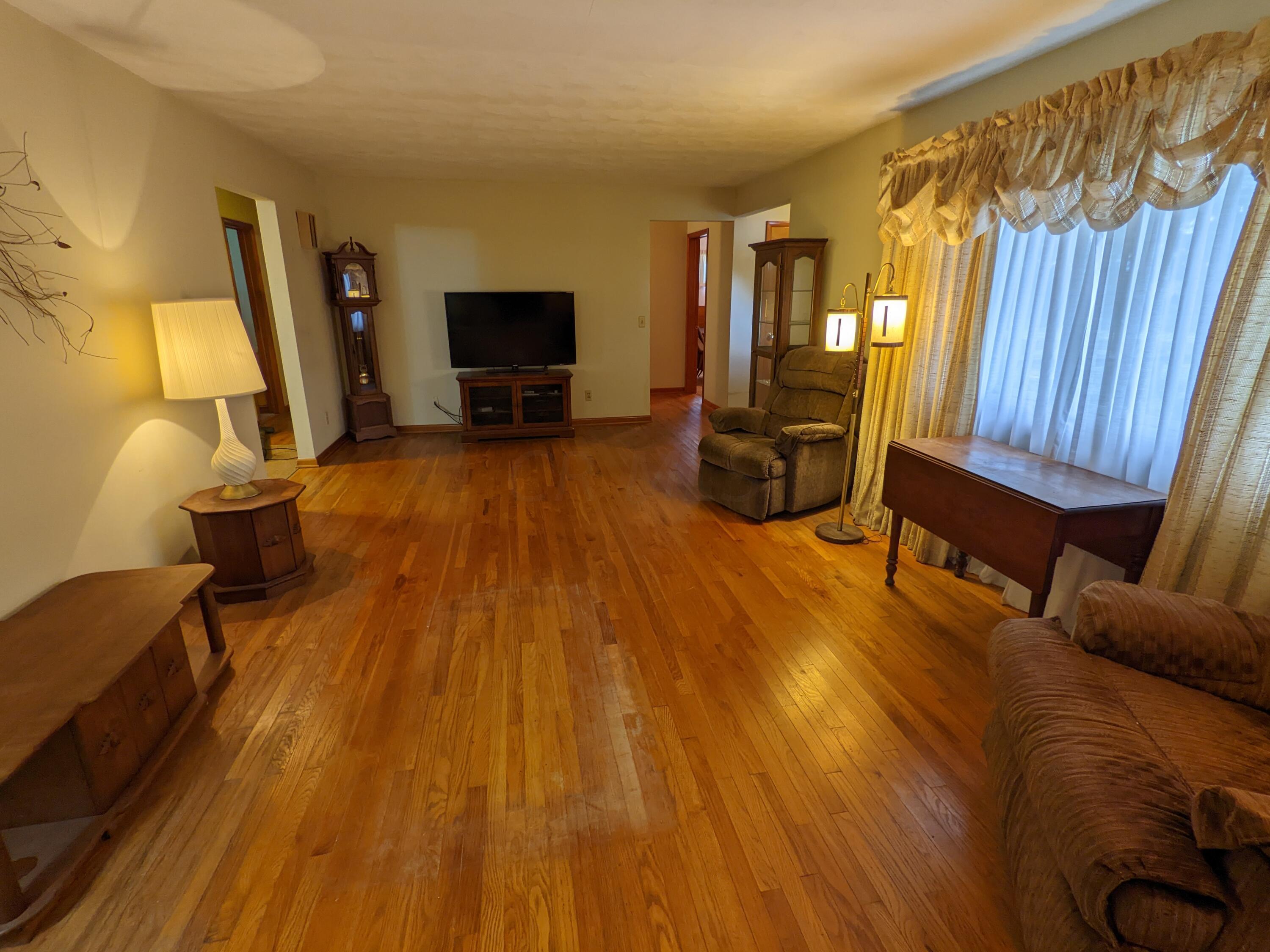 25049 Hopewell Road Gambier, OH 43022 - Photo 16 of 35 15