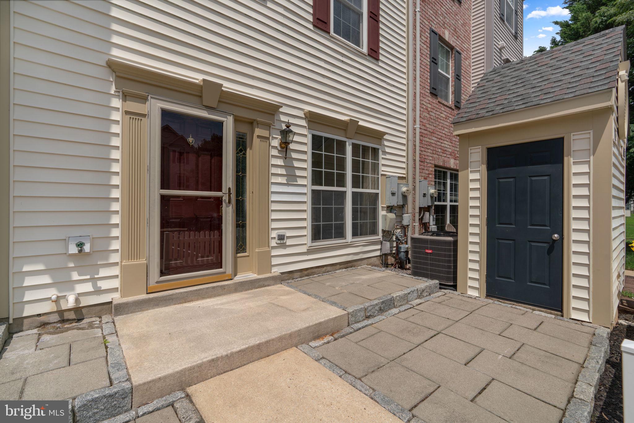 2002 Cramer Point Court Odenton, MD 21113 - Photo 2 of 36 Gallery Image 2