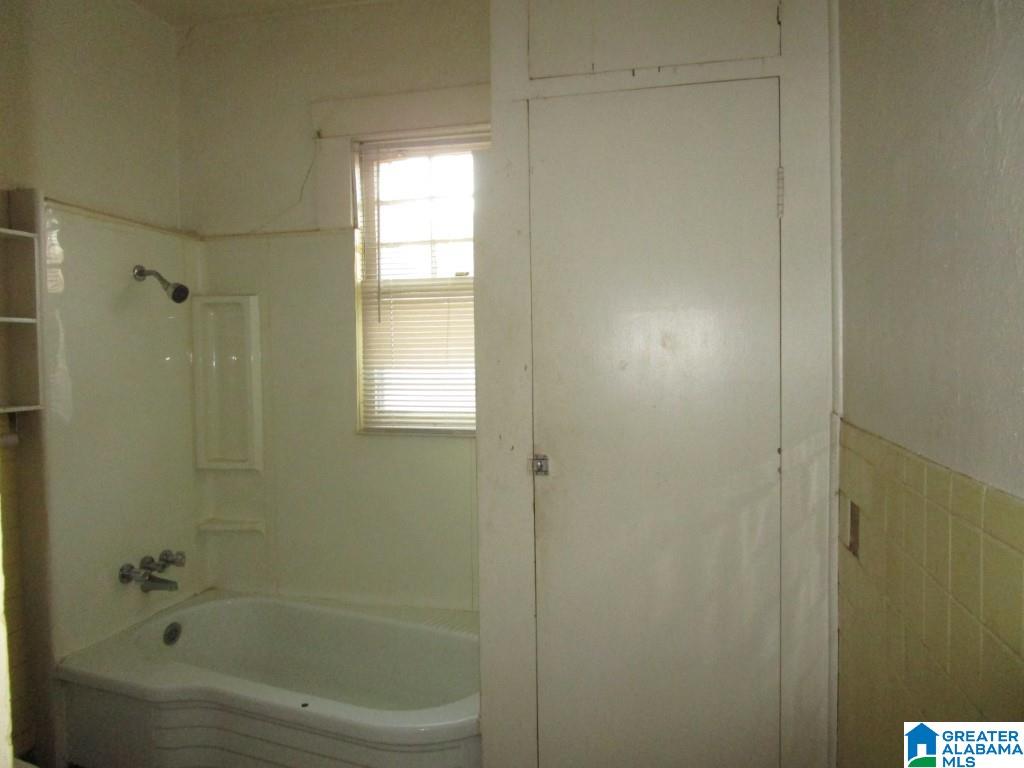 4141 Court South Birmingham, AL 35208 - Photo 8 of 30