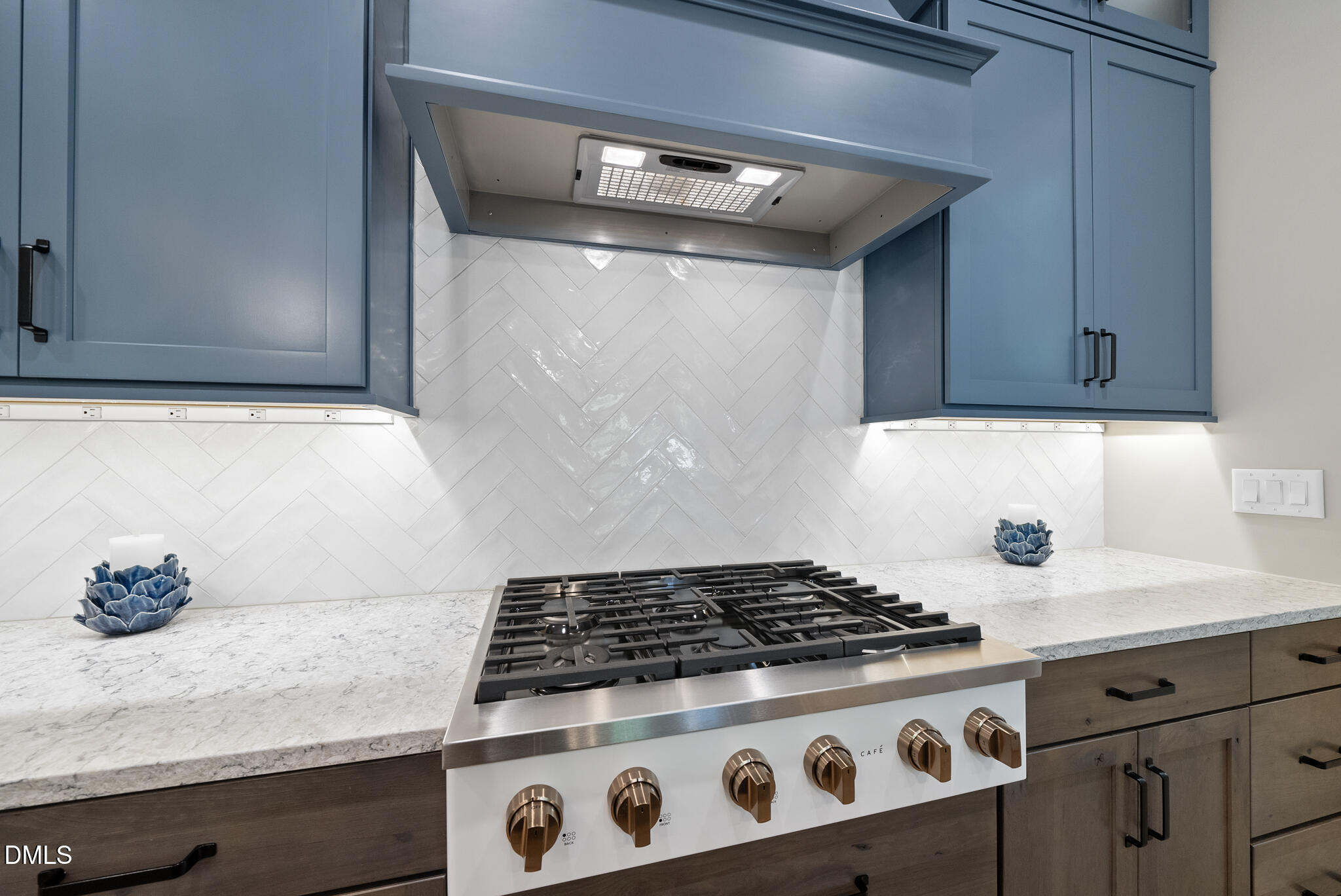 67 Nuthatch Pittsboro, NC 27312 - Photo 22 of 50 a stove top oven sitting inside of a kitchen