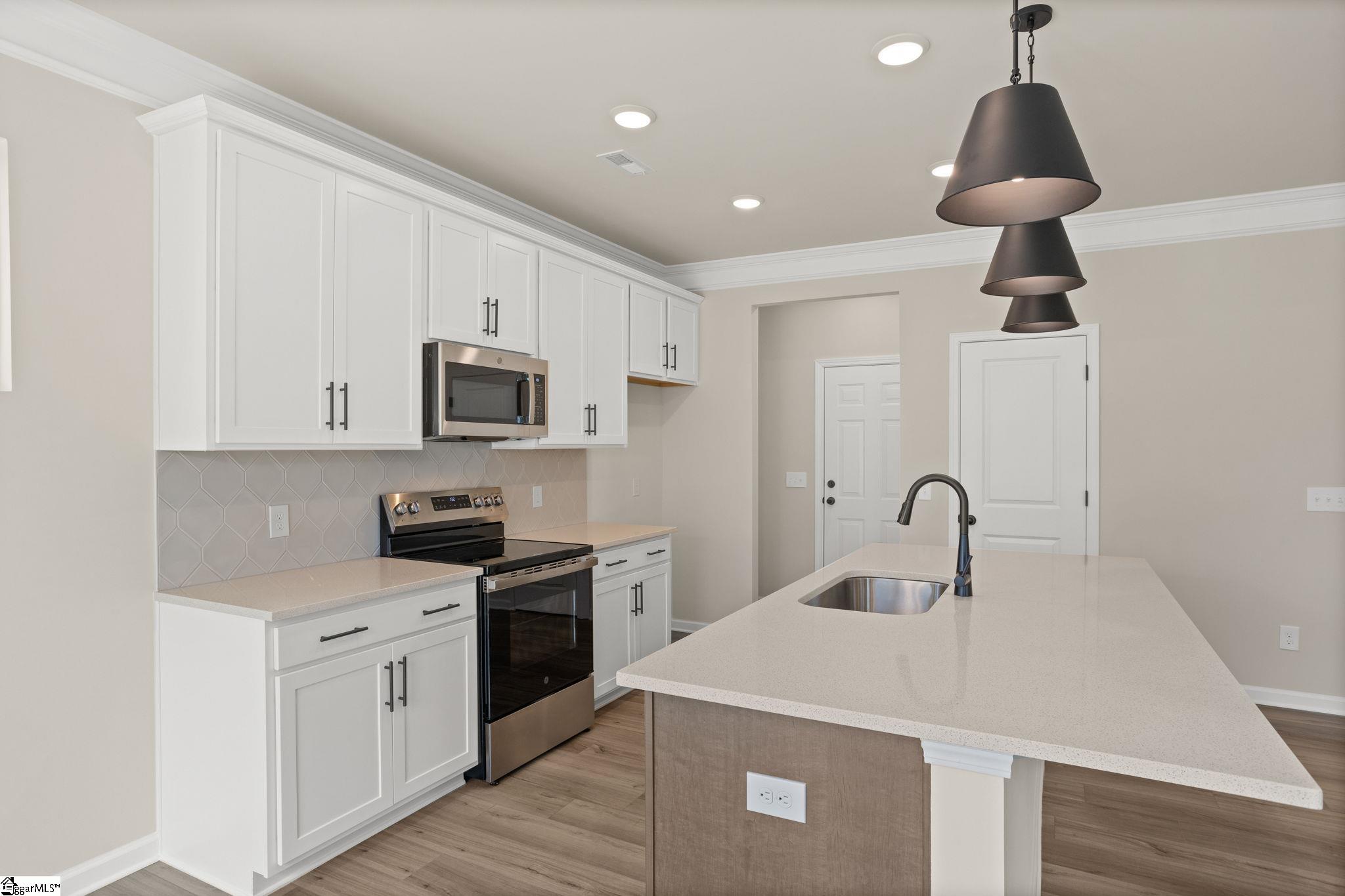 652 Columbus Circle Simpsonville, SC 29680 - Photo 8 of 24