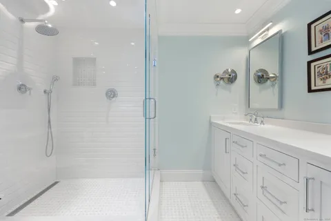 $1,325,000 | 111 Old Easton Turnpike, Weston, CT 06883