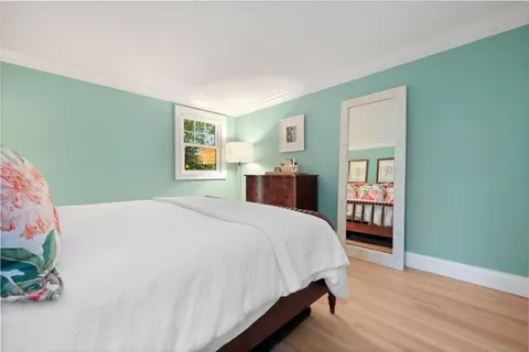 $1,325,000 | 111 Old Easton Turnpike, Weston, CT 06883