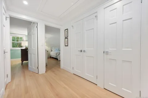 $1,325,000 | 111 Old Easton Turnpike, Weston, CT 06883