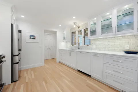 $1,325,000 | 111 Old Easton Turnpike, Weston, CT 06883