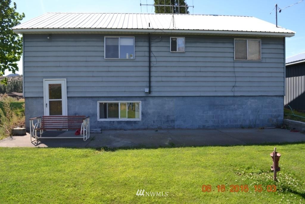150 O'Neil Road Oroville, WA 98844 - Photo 4 of 14 Gallery Image 4
