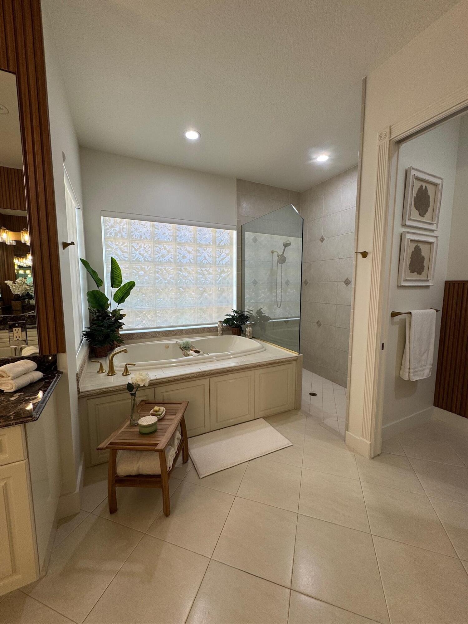 10196 Avenida Del Rio Delray Beach, FL 33446 - Photo 22 of 55 beyc68d06af5dc684