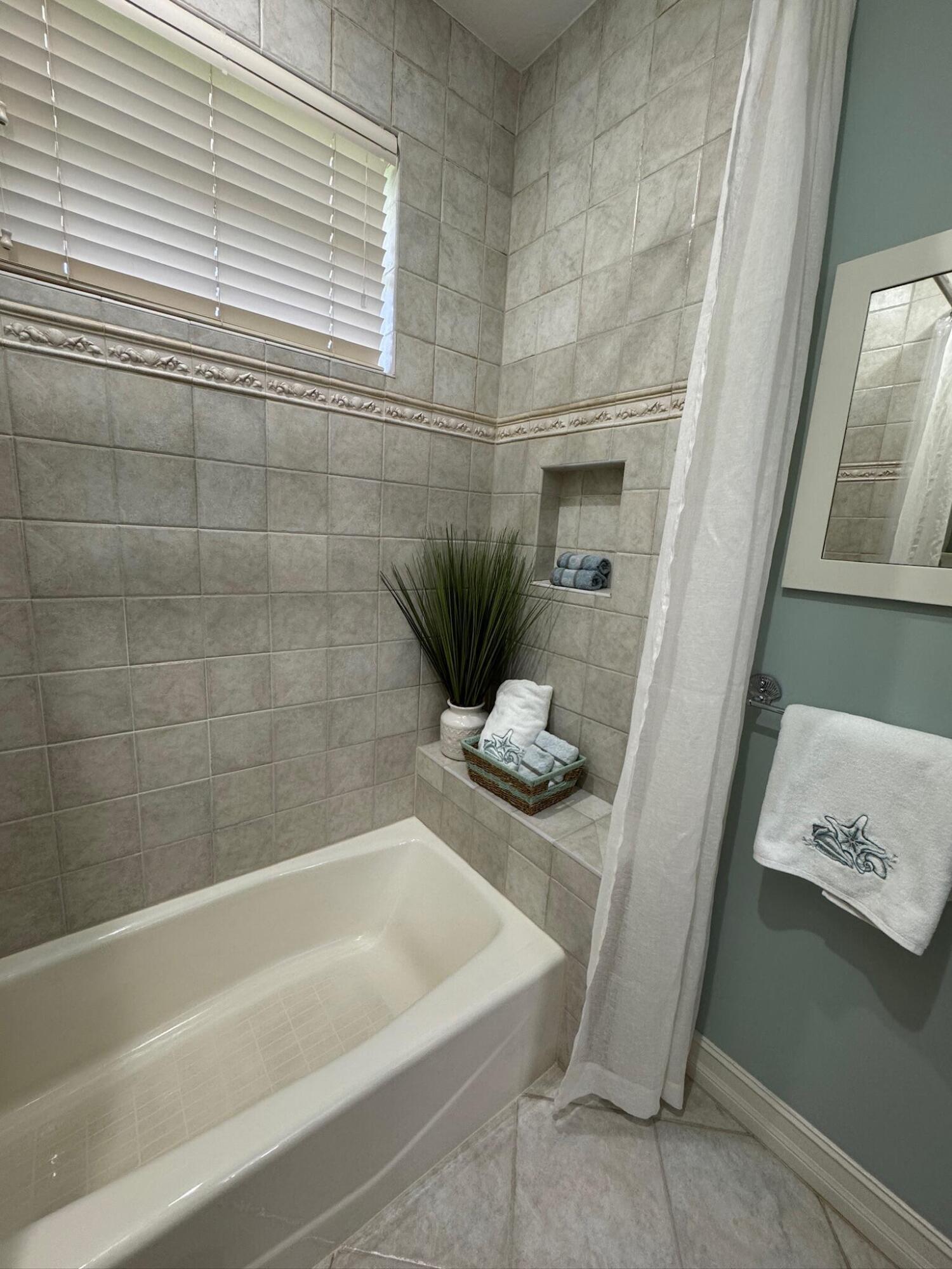 10196 Avenida Del Rio Delray Beach, FL 33446 - Photo 31 of 55 beyc68d06b3b32530