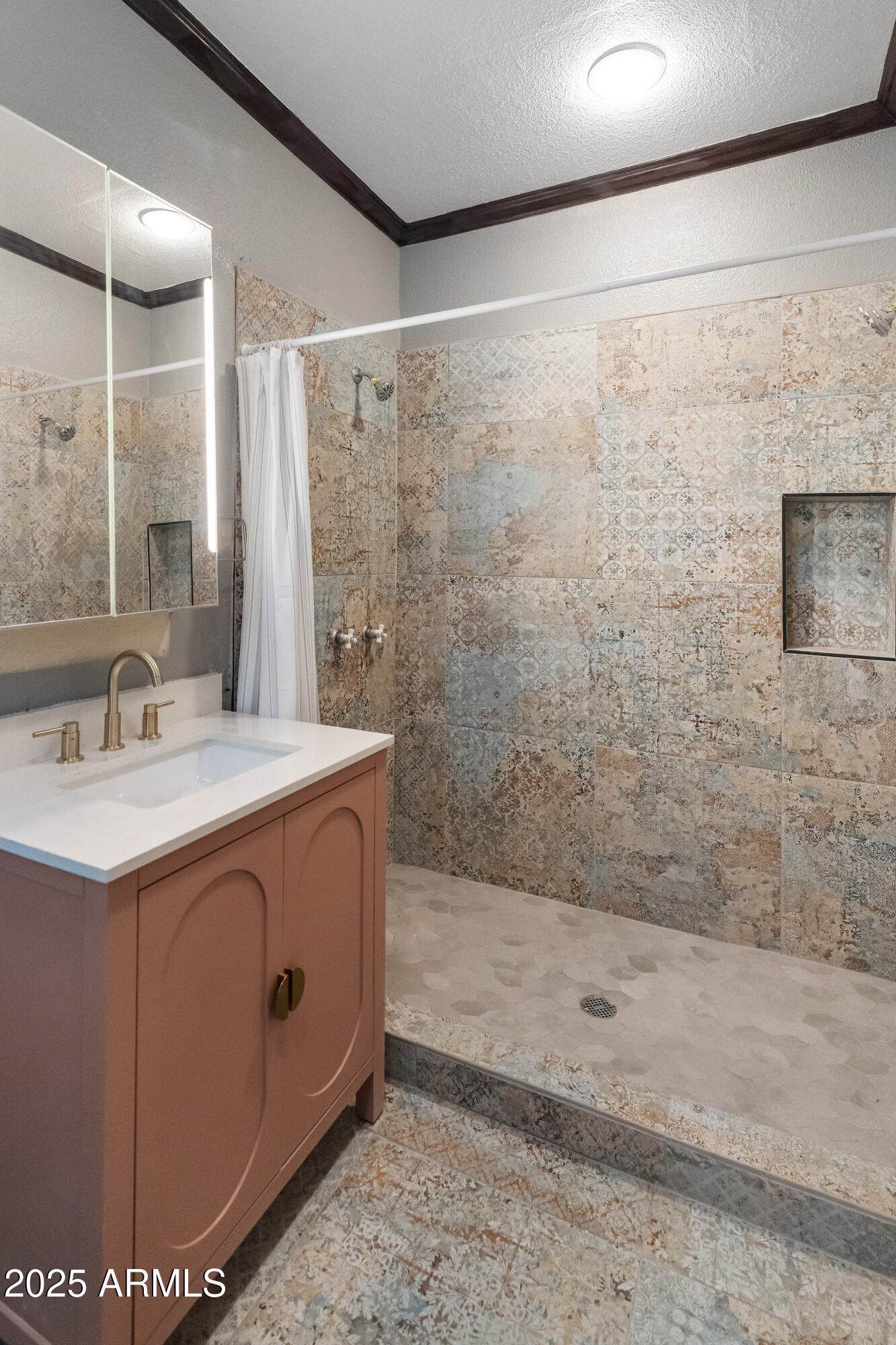 122 North 9th Avenue Phoenix, AZ 85007 - Photo 13 of 43 a bathroom with a sink and a mirror