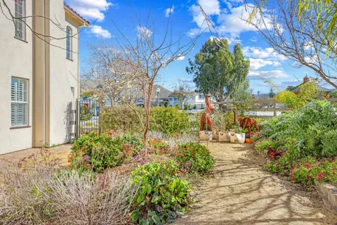 $1,090,000 | 2 Donner Street, San Juan Bautista, CA 95045