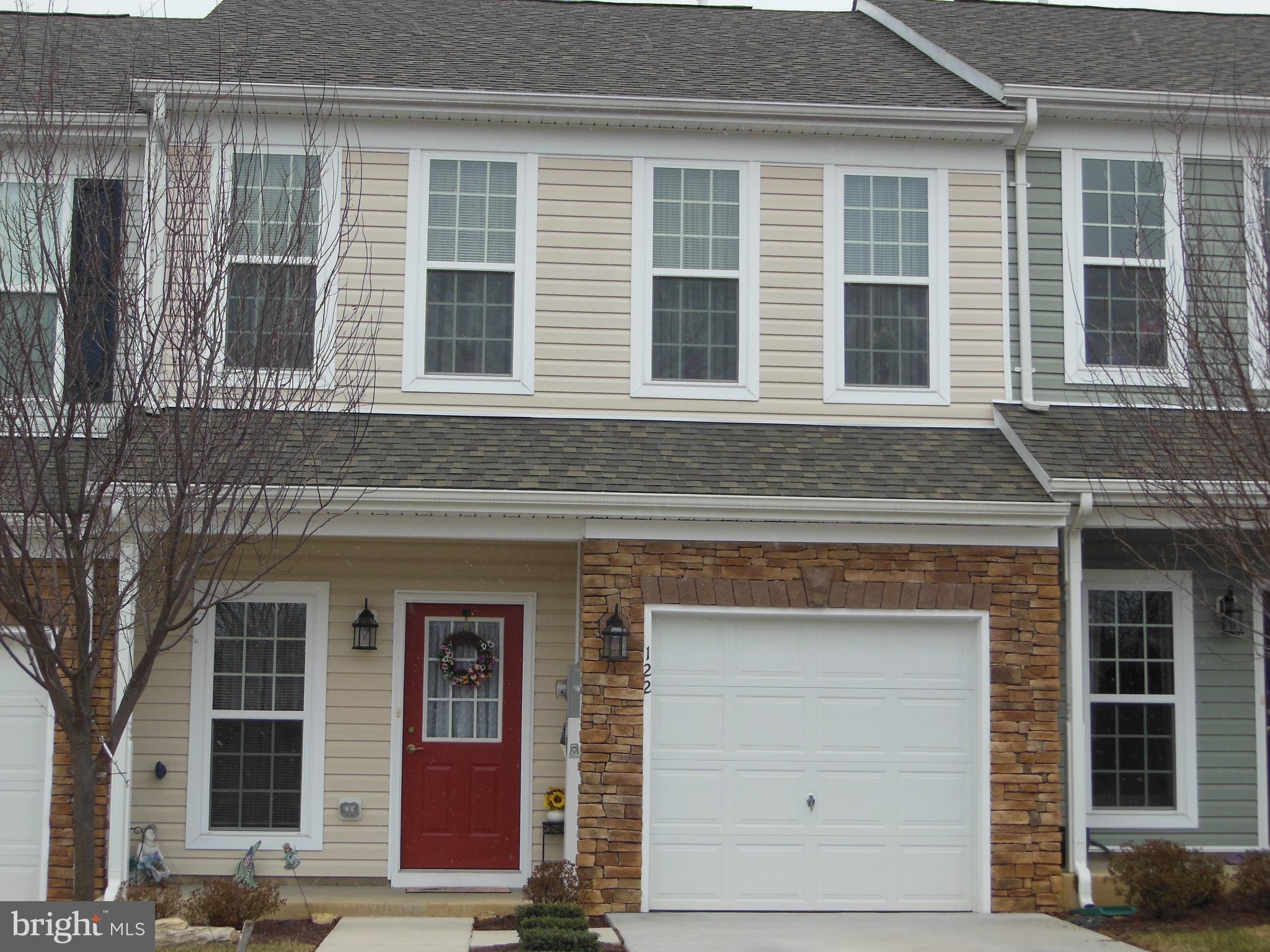 122 Ran Rue Drive Martinsburg, WV 25403 - Photo 1 of 30 Exterior (Front)
