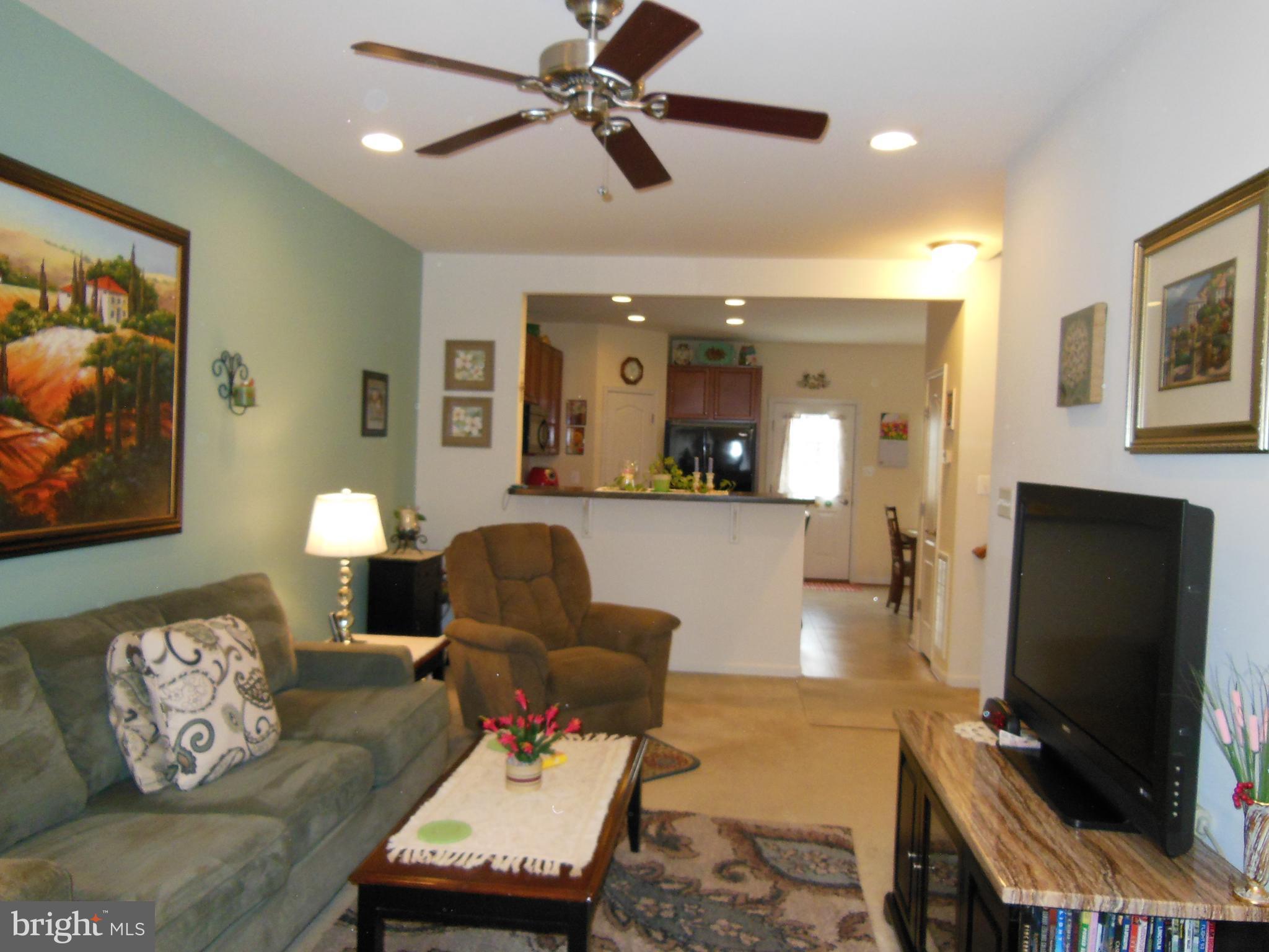 122 Ran Rue Drive Martinsburg, WV 25403 - Photo 2 of 30 Living Room