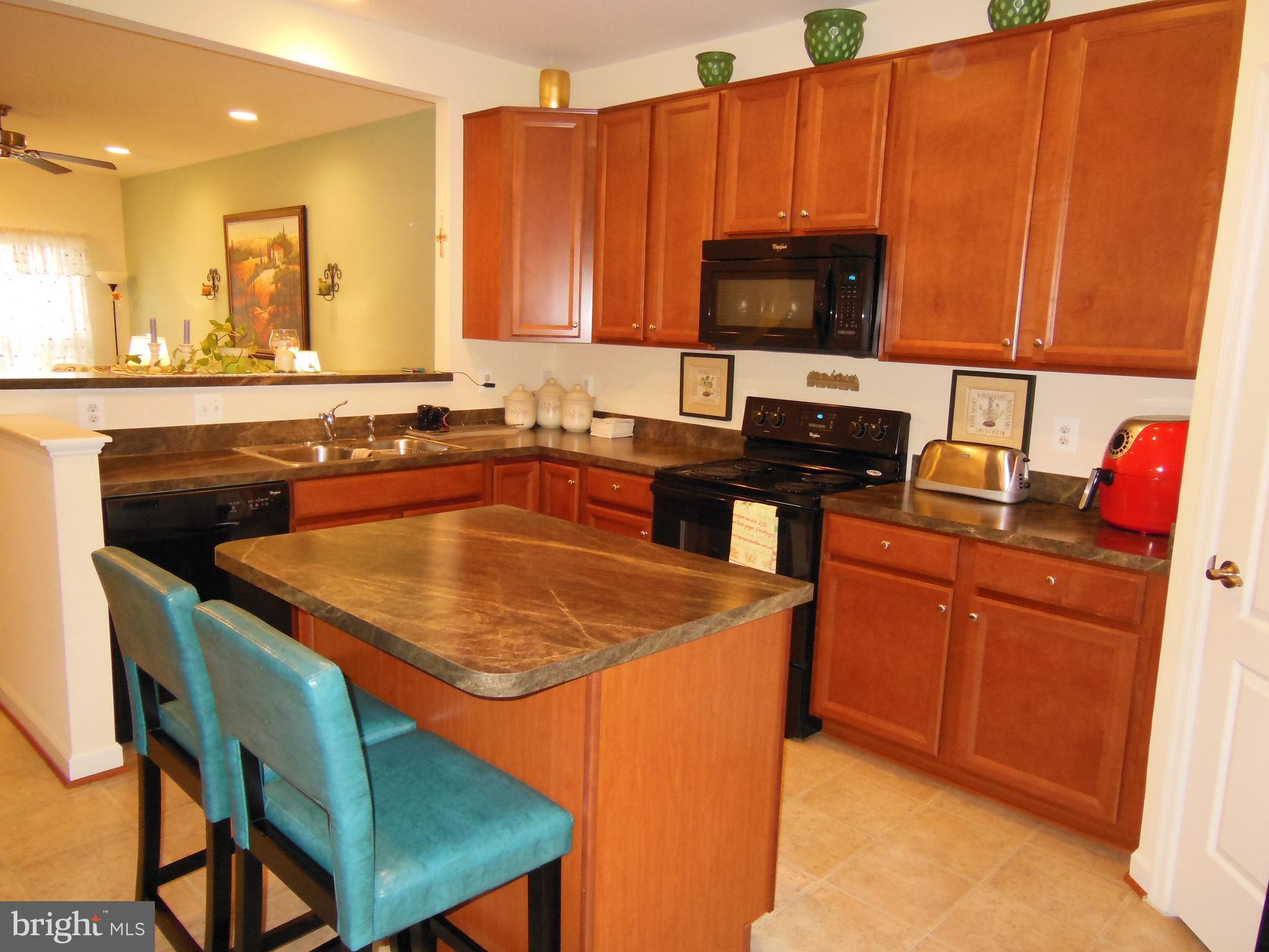 122 Ran Rue Drive Martinsburg, WV 25403 - Photo 6 of 30 Kitchen