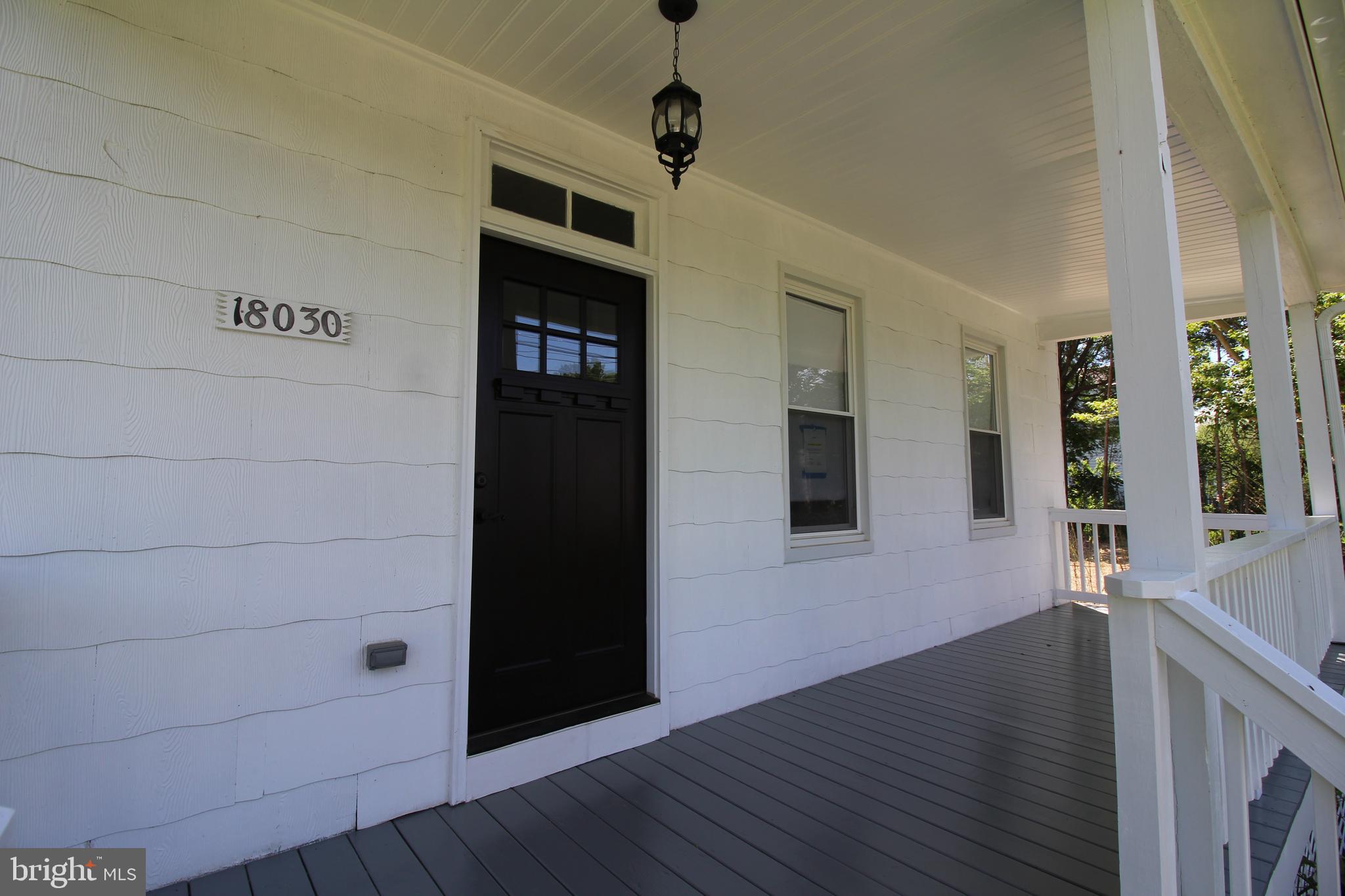 18030 Barnesville Road Barnesville, MD 20838 - Photo 2 of 39 Front Porch