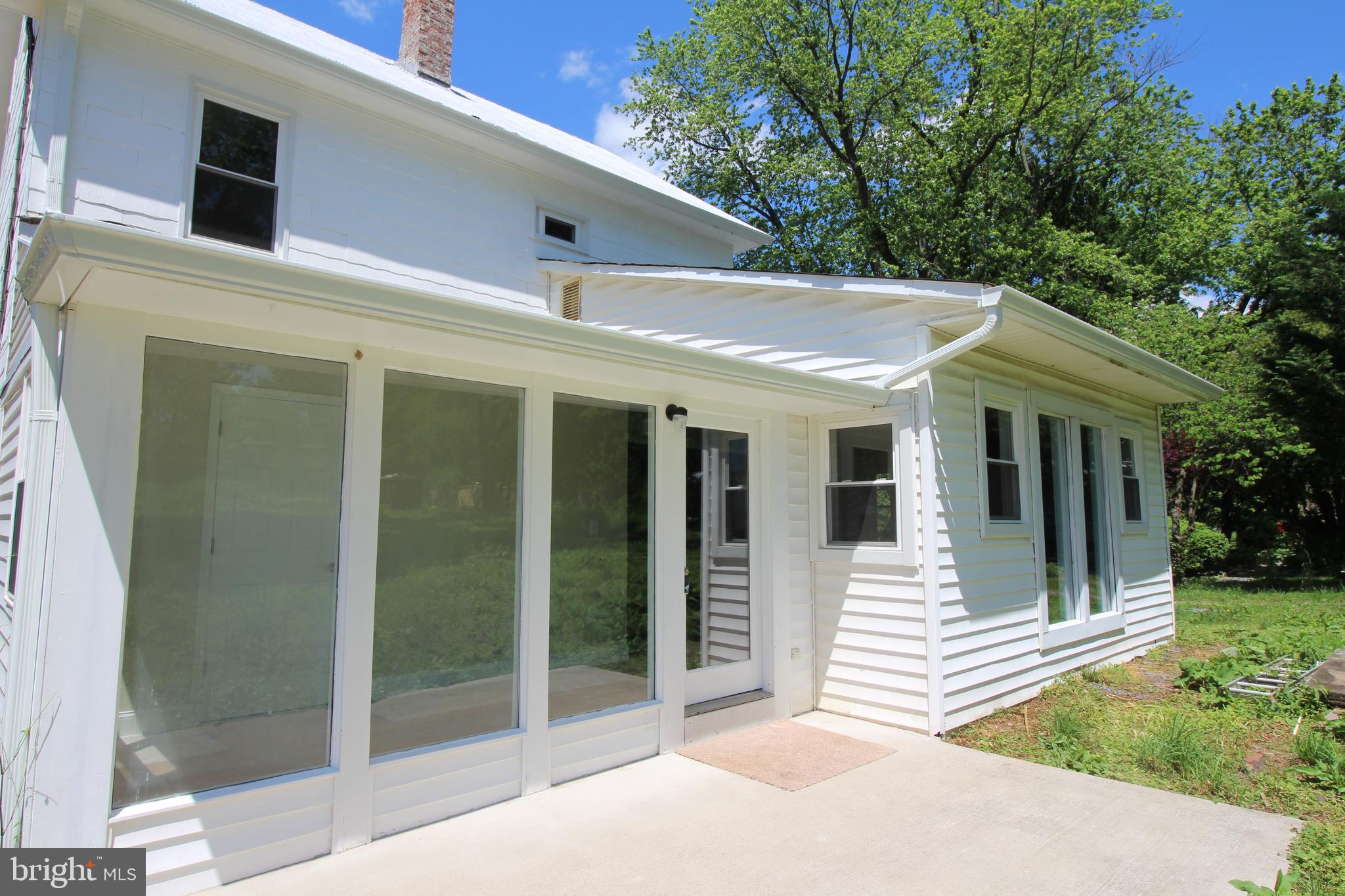 18030 Barnesville Road Barnesville, MD 20838 - Photo 29 of 39 South Patio and Porch