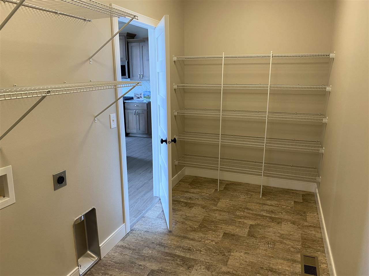 615 North Dover Road Medical Lake, WA 99022 - Photo 16 of 20 Gallery Image 16