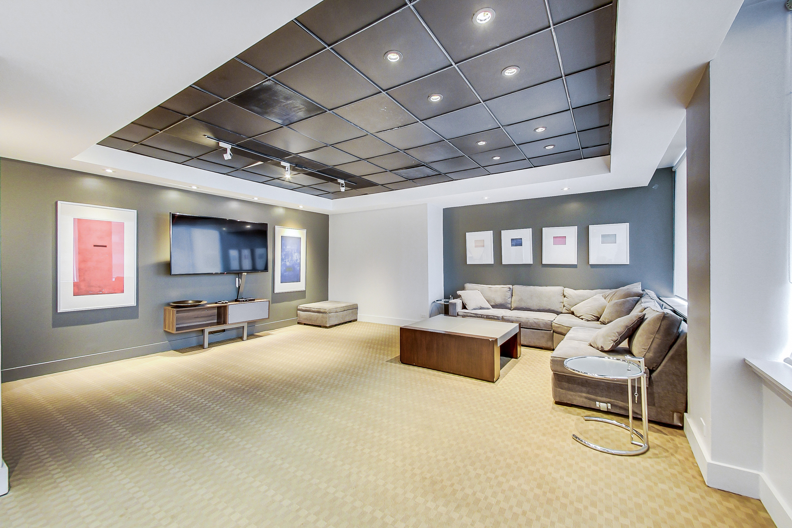 655 West Irving Park Road, Unit 2210 Chicago, IL 60613 - Photo 21 of 38 a living room with furniture and a large window