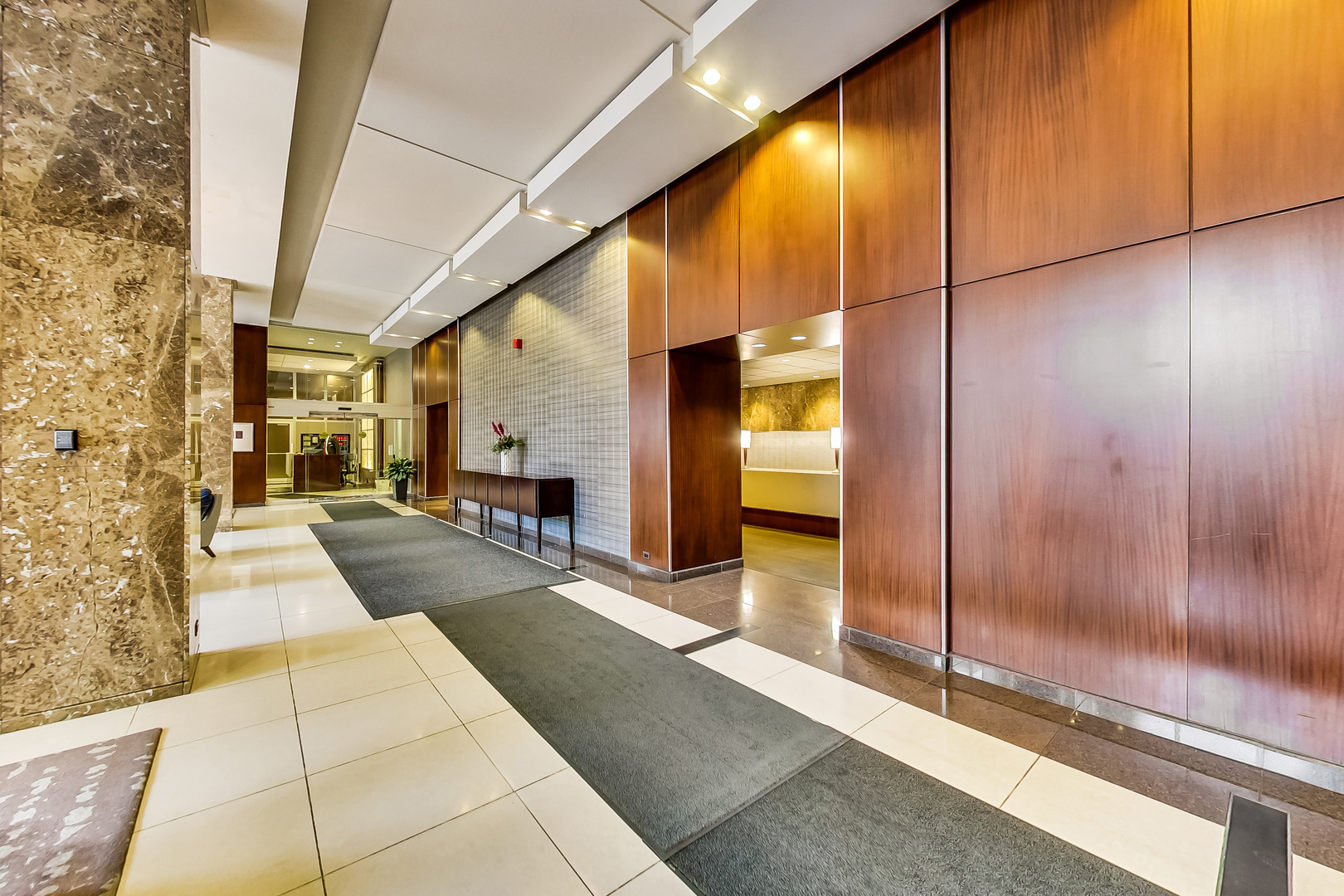 655 West Irving Park Road, Unit 2210 Chicago, IL 60613 - Photo 38 of 38