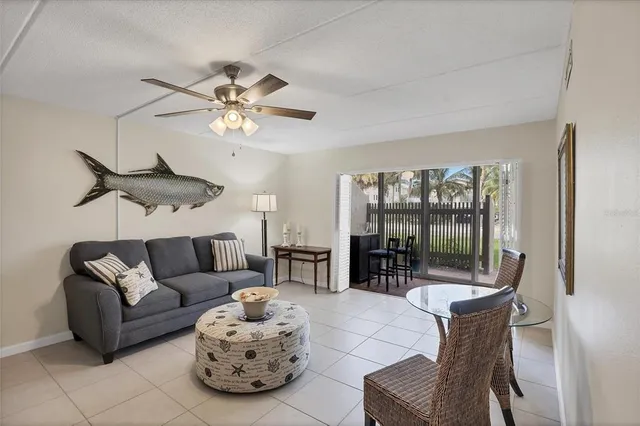 $500,000 | 845 Benjamin Franklin Drive, Unit 104, Sarasota, FL 34236