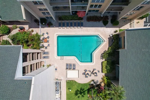 $500,000 | 845 Benjamin Franklin Drive, Unit 104, Sarasota, FL 34236
