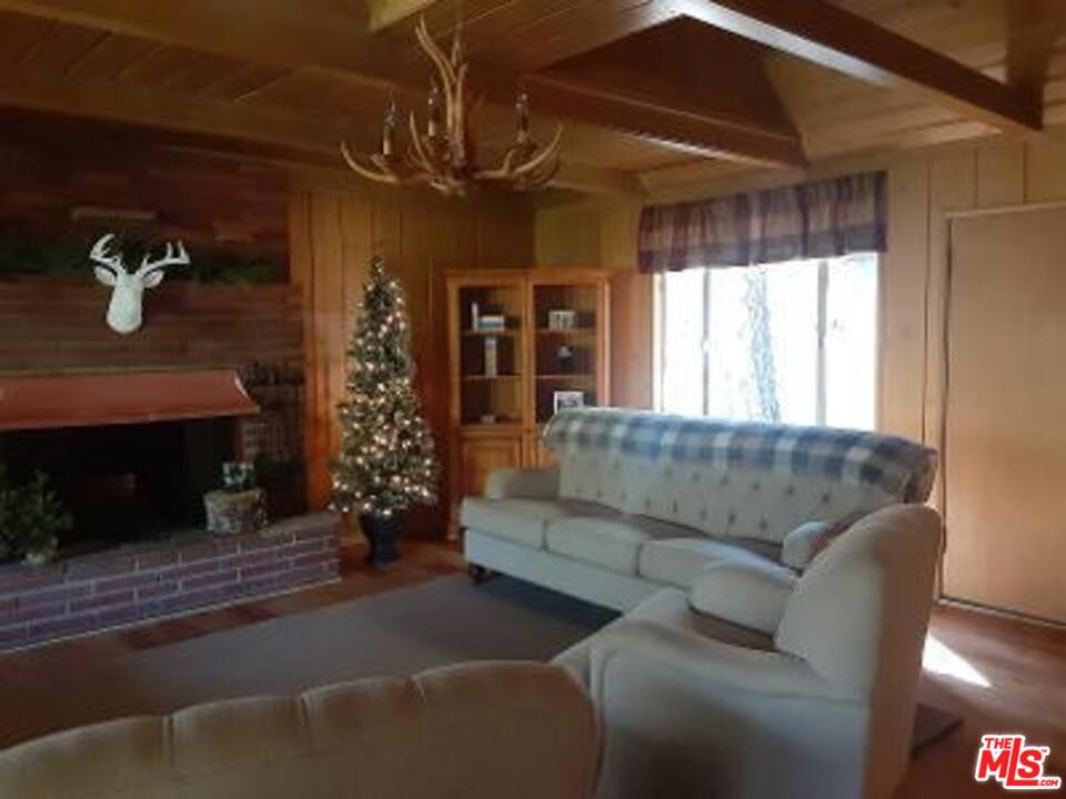 857 Lark Road Wrightwood, CA 92397 - Photo 16 of 43 Gallery Image 16