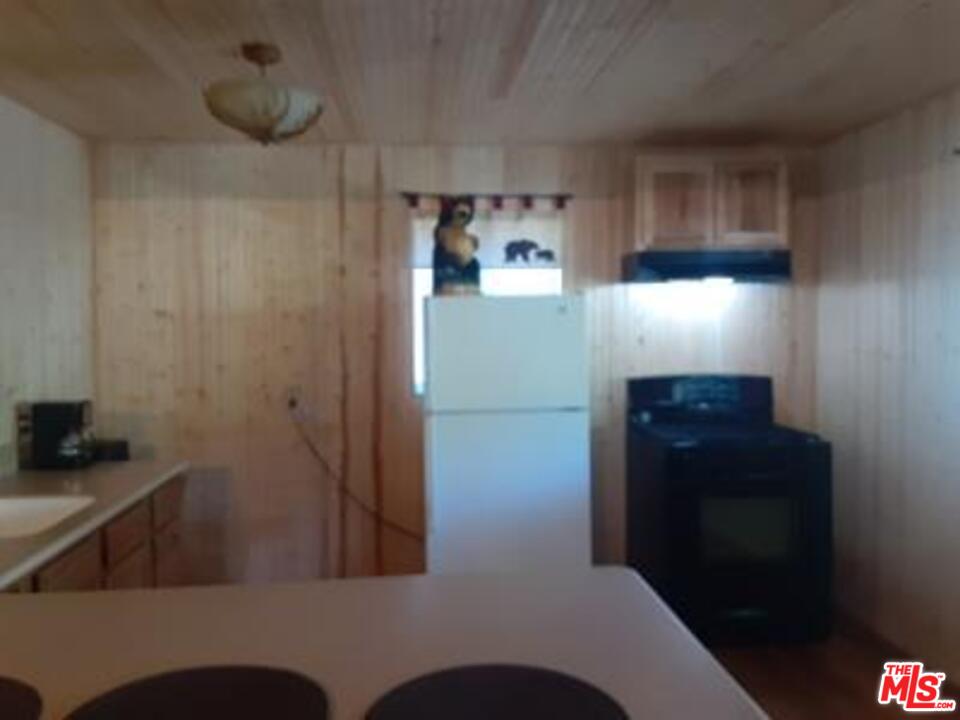 857 Lark Road Wrightwood, CA 92397 - Photo 42 of 43 Gallery Image 42
