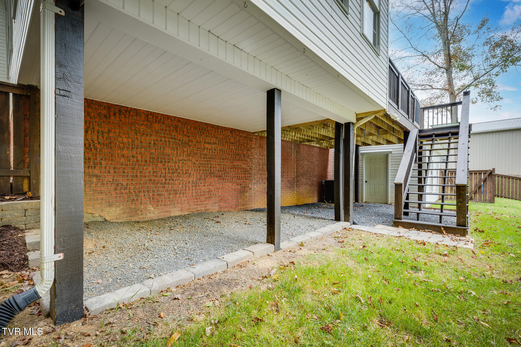 207 Eastern Star Road Kingsport, TN 37663 - Photo 33 of 38 033