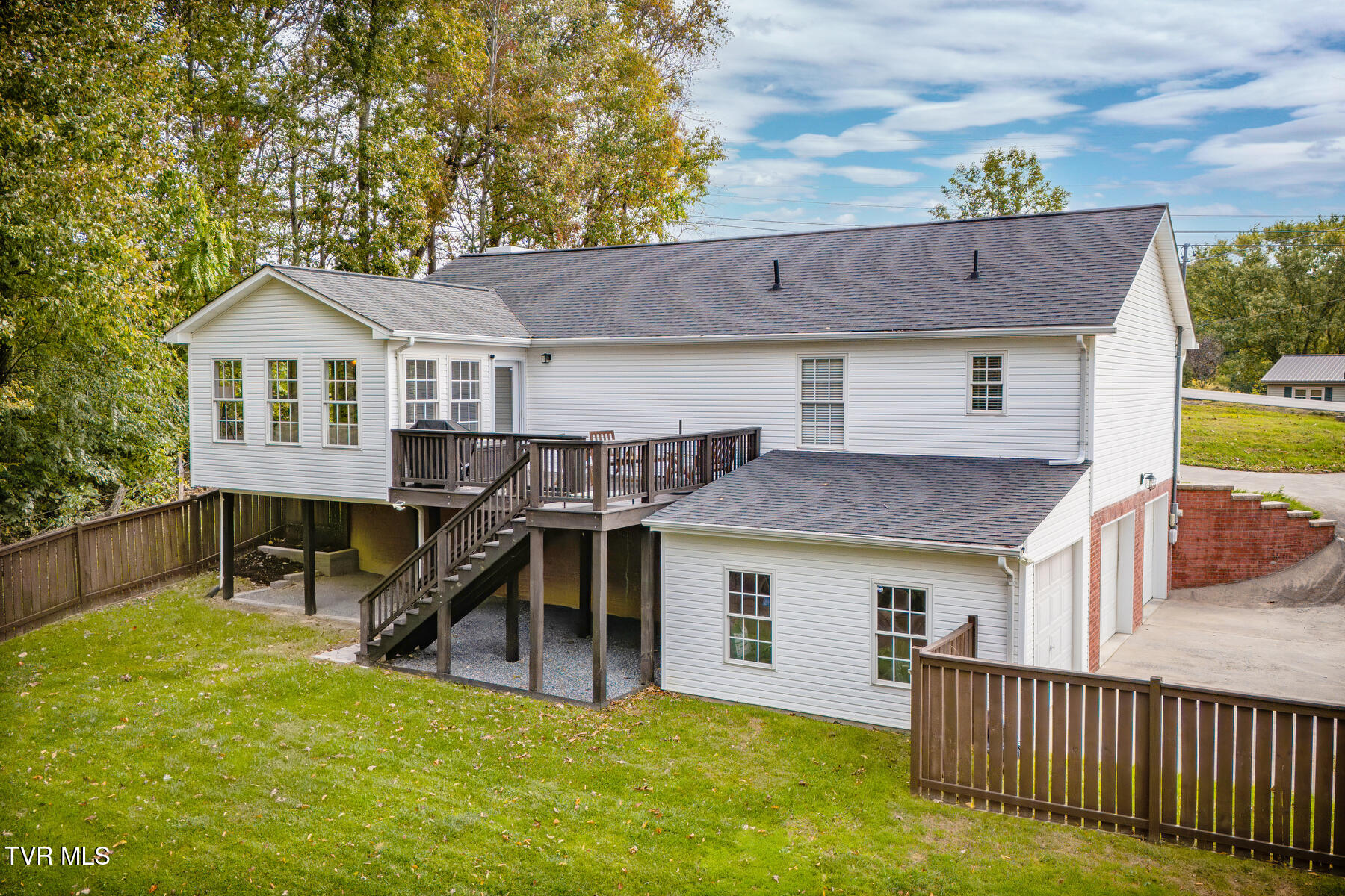 207 Eastern Star Road Kingsport, TN 37663 - Photo 5 of 38 035