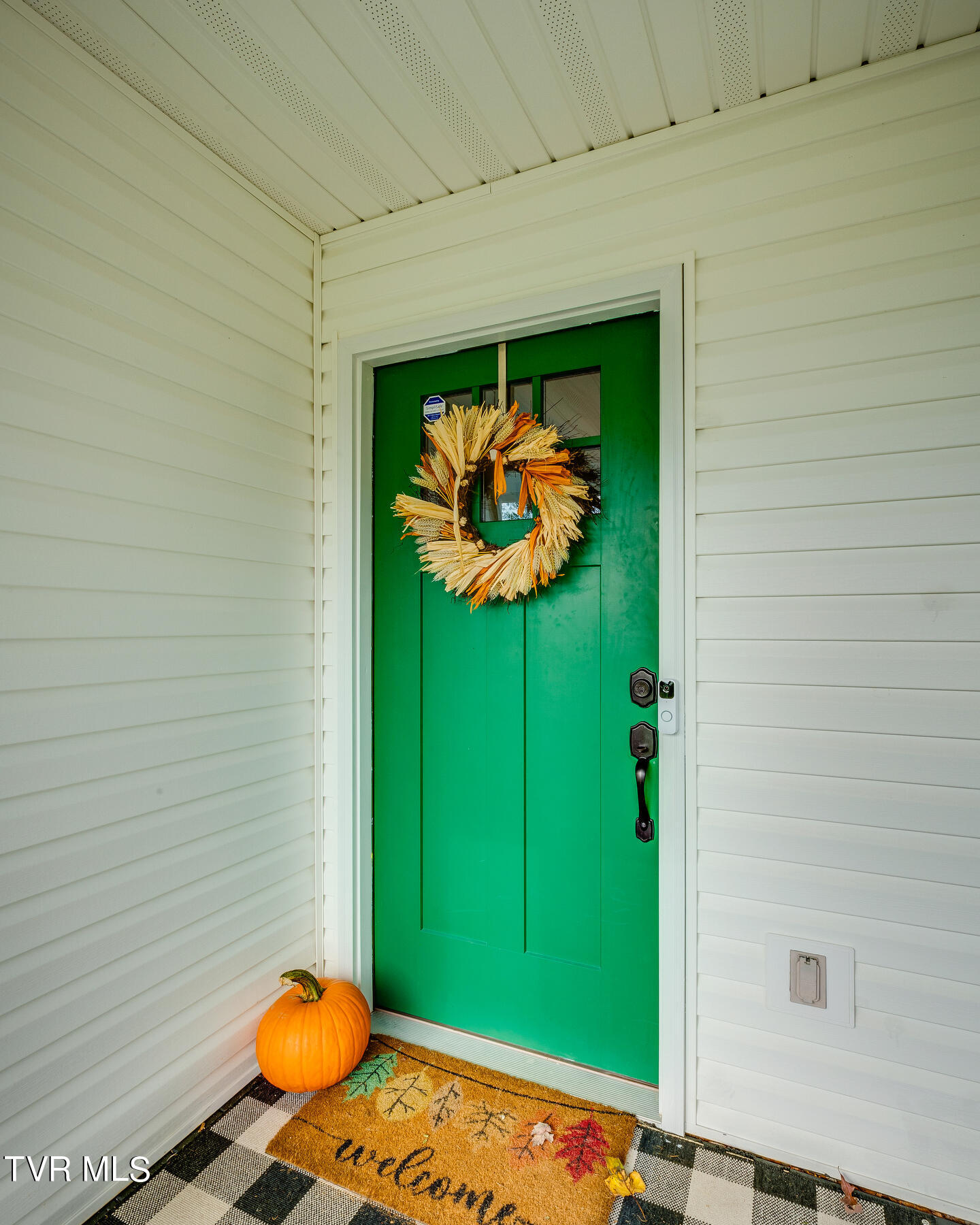 207 Eastern Star Road Kingsport, TN 37663 - Photo 7 of 38 005