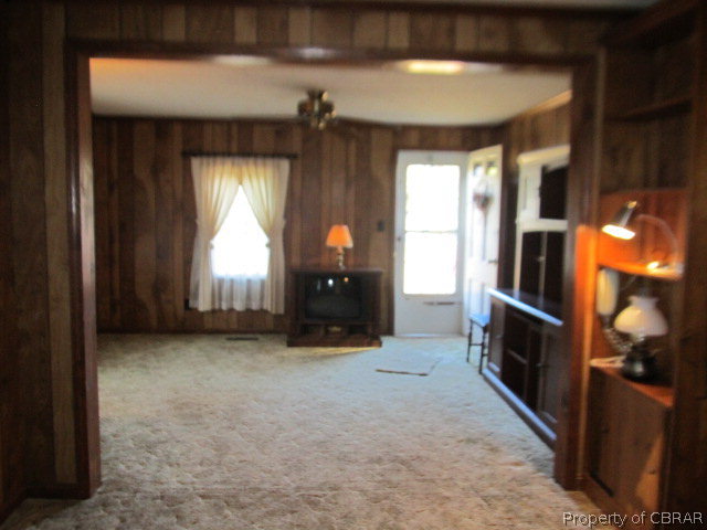 8660 Guinea Road Hayes, VA 23072 - Photo 7 of 8