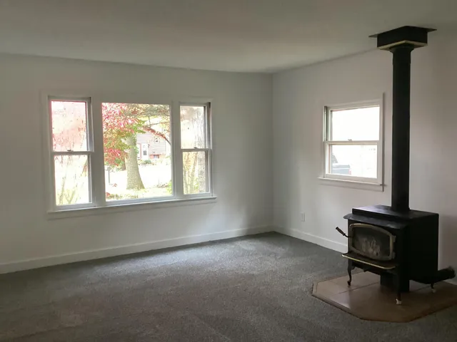 $160,000 | 313 Eastland Drive, Leroy, MI 49655