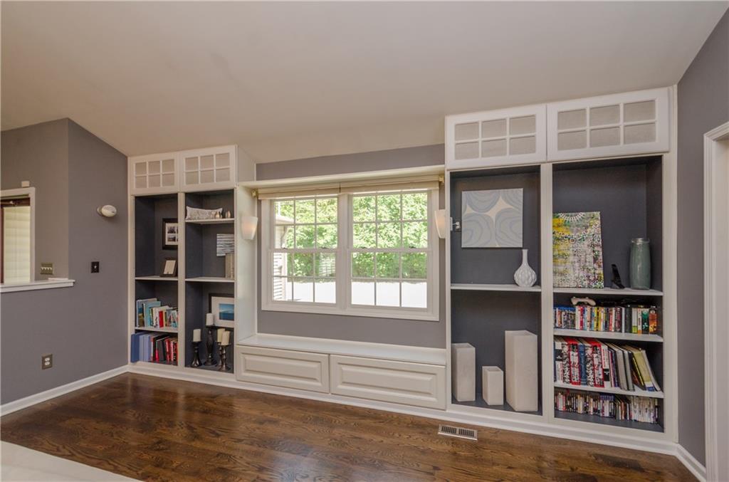 7995 Evanston Road Indianapolis, IN 46240 - Photo 3 of 24 Gallery Image 3