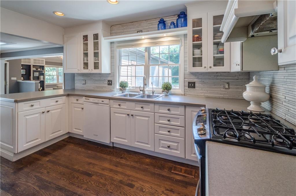 7995 Evanston Road Indianapolis, IN 46240 - Photo 5 of 24 Gallery Image 5