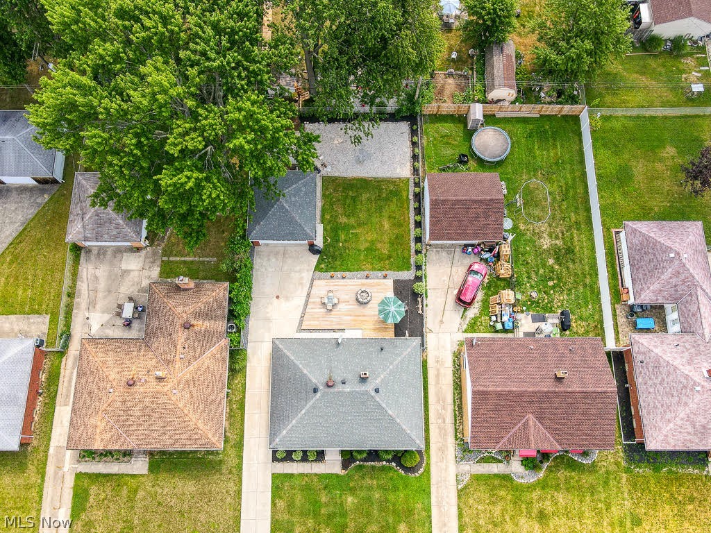 7083 Maplewood Road Parma Heights, OH 44130 - Photo 3 of 26 Gallery Image 3