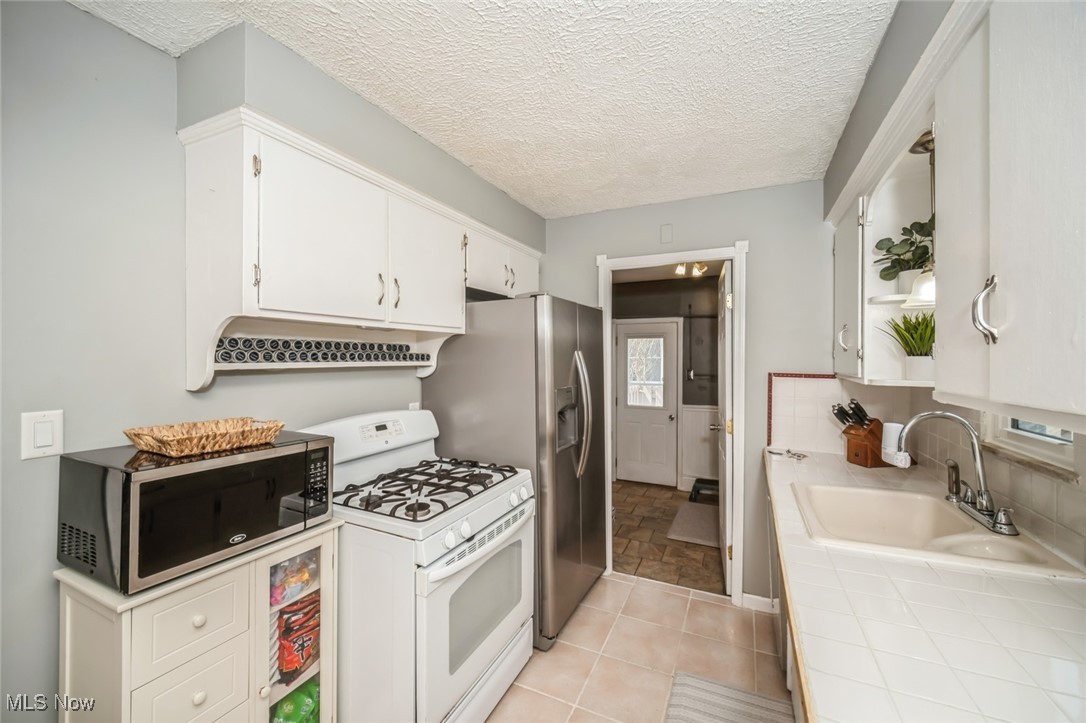 26732 Knickerbocker Road Bay Village, OH 44140 - Photo 13 of 26 Gallery Image 13