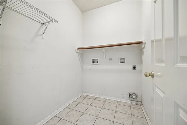 $2,200 | 119 Lissa Lane, Sugar Land, TX 77479