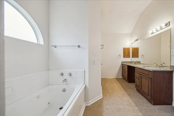 $2,200 | 119 Lissa Lane, Sugar Land, TX 77479