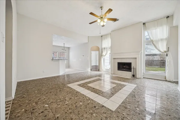 $2,200 | 119 Lissa Lane, Sugar Land, TX 77479