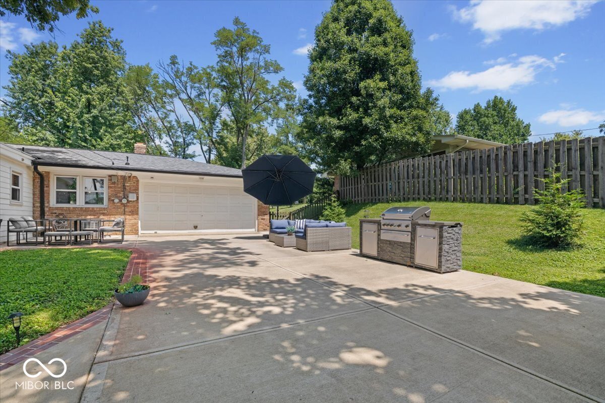 5755 Andover Road Indianapolis, IN 46220 - Photo 43 of 48 Gallery Image 43