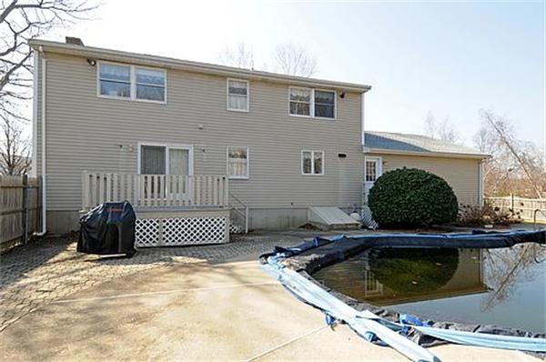 17 John Road Peabody, MA 01960 - Photo 2 of 28 Gallery Image 2
