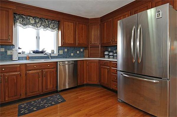 17 John Road Peabody, MA 01960 - Photo 7 of 28 Gallery Image 7