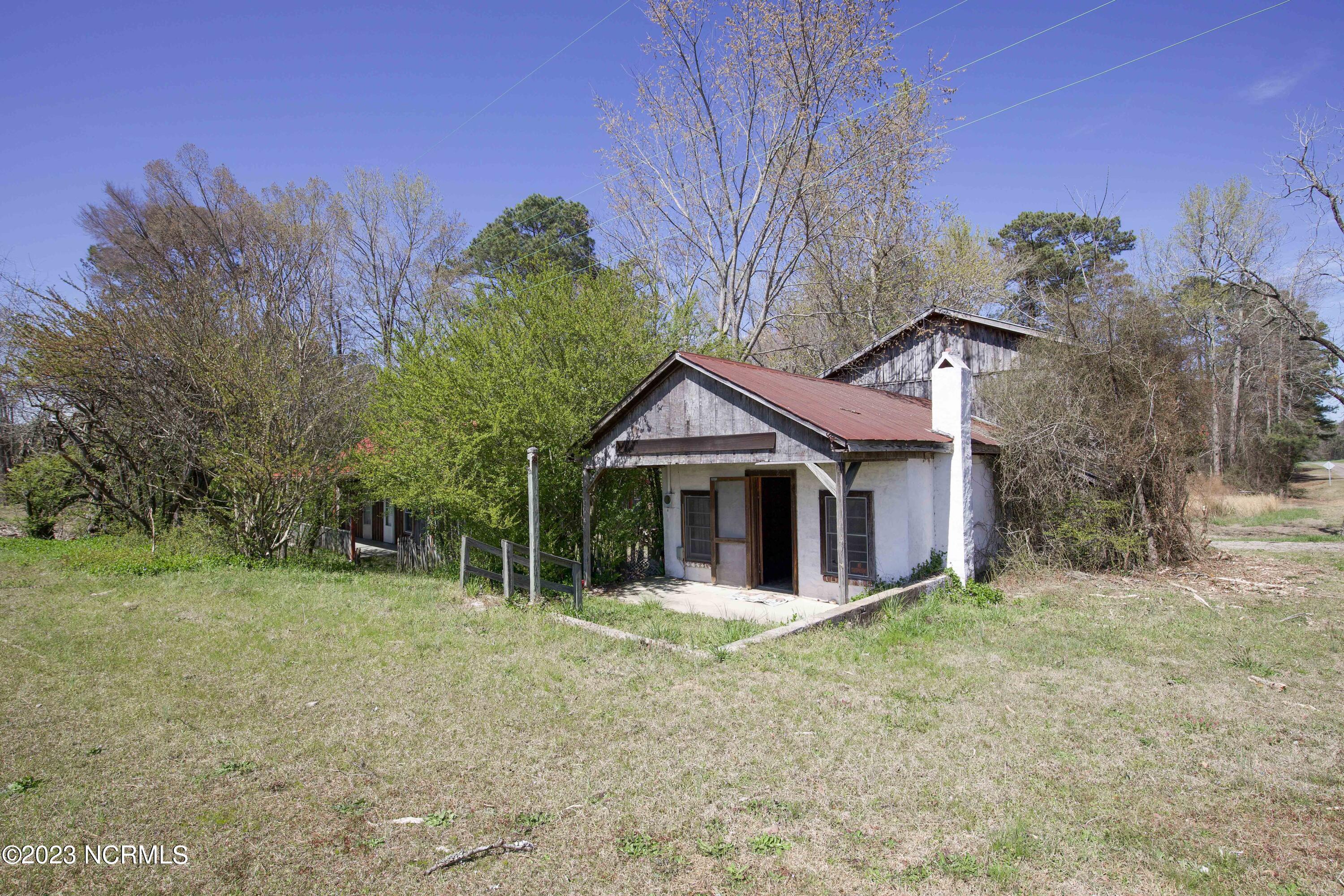 1828 Highway 24 Cameron, NC 28326 - Photo 17 of 30 1828 NC Hwy 24-27-47