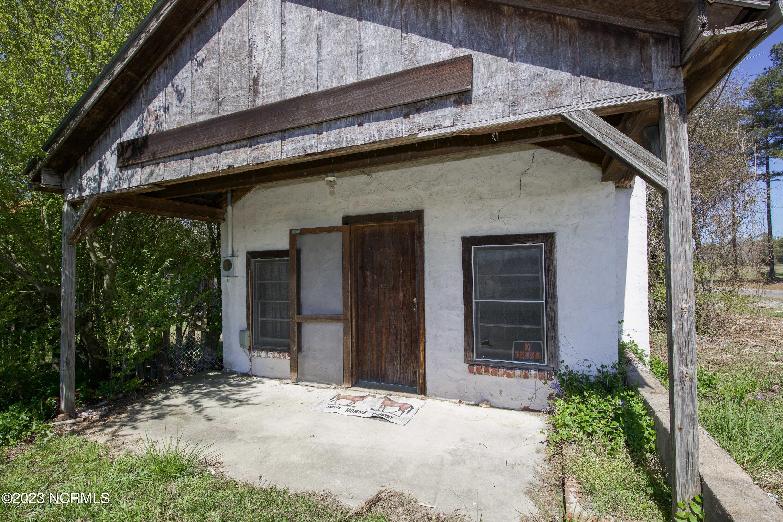 1828 Highway 24 Cameron, NC 28326 - Photo 19 of 30 1828 NC Hwy 24-27-45