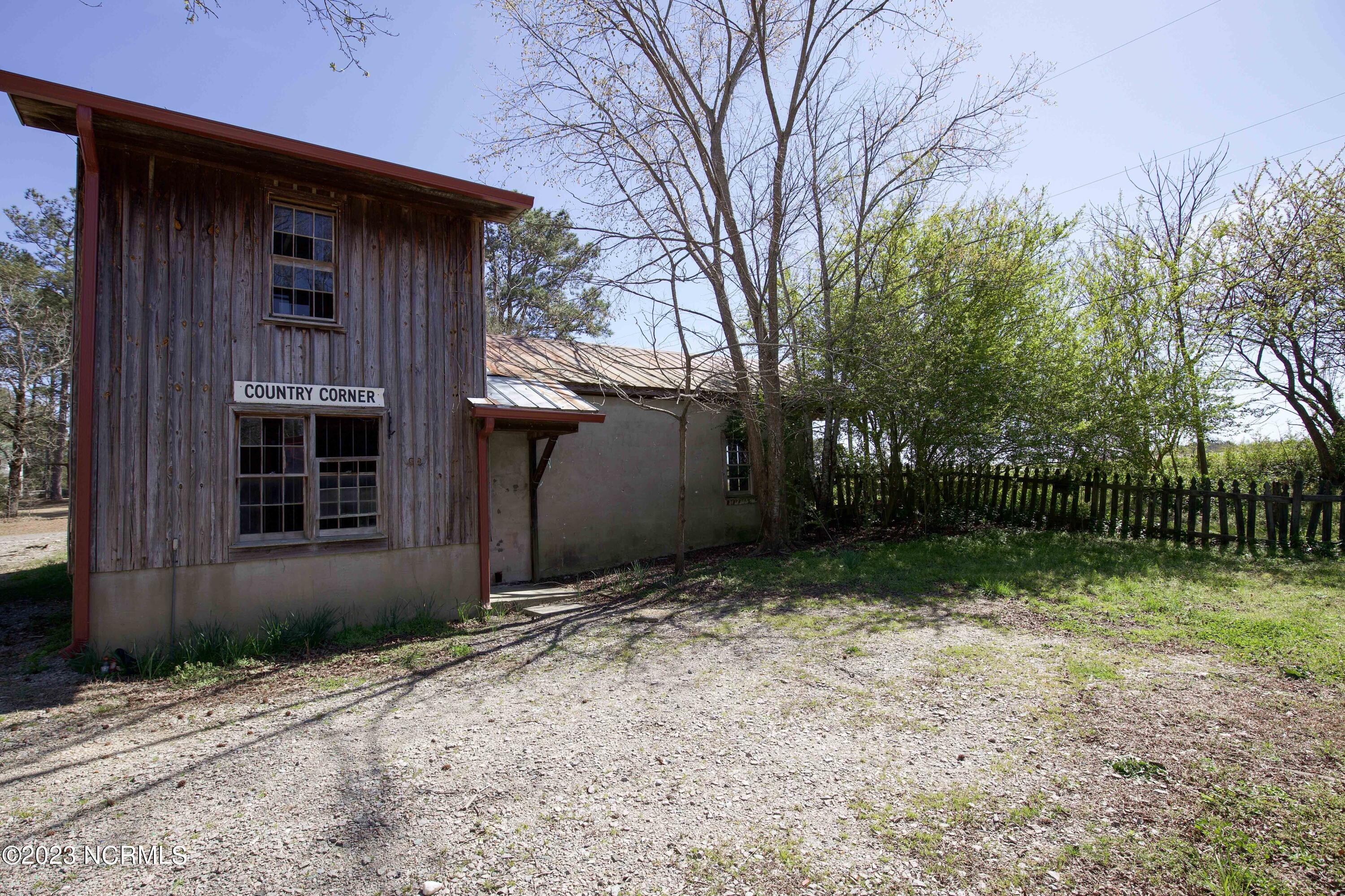 1828 Highway 24 Cameron, NC 28326 - Photo 20 of 30 1828 NC Hwy 24-27-33