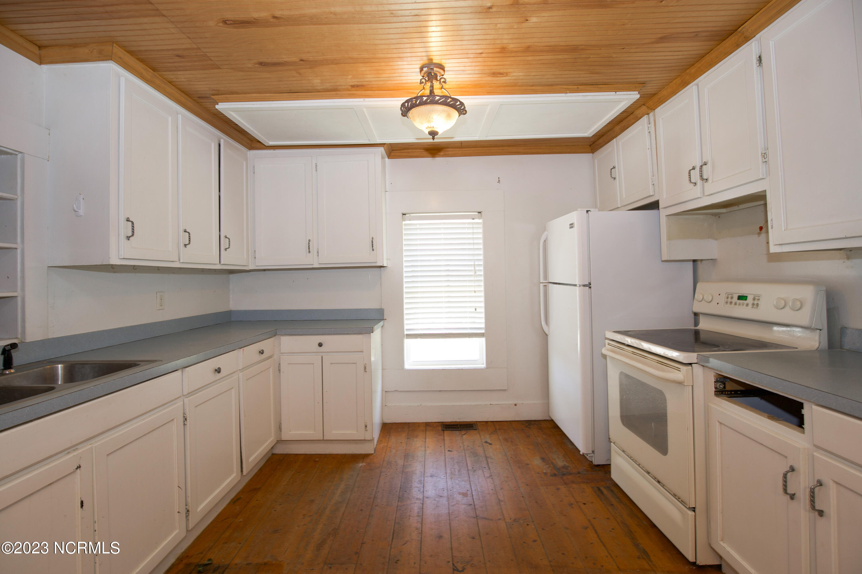 1828 Highway 24 Cameron, NC 28326 - Photo 9 of 30 1828 NC Hwy 24-27-9