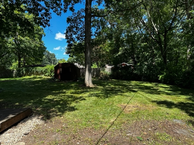 27678 West Stonegate Drive Spring Grove, IL 60081 - Photo 18 of 20 a view of a garden