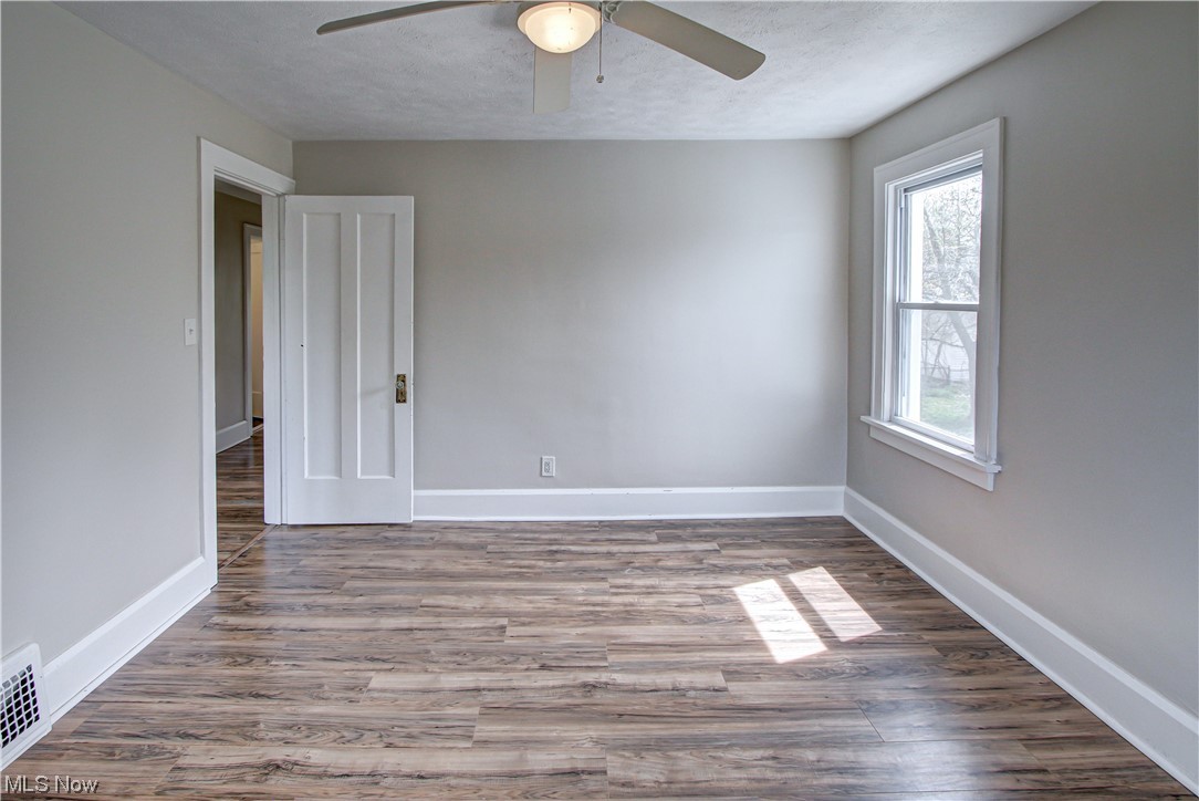 975 Pembrook Road Cleveland, OH 44121 - Photo 22 of 35