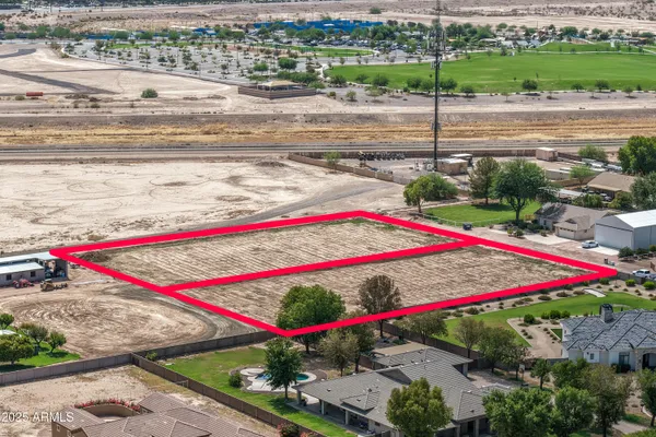 $625,000 | Xxx East Queen Creek Road, Gilbert, AZ 85298